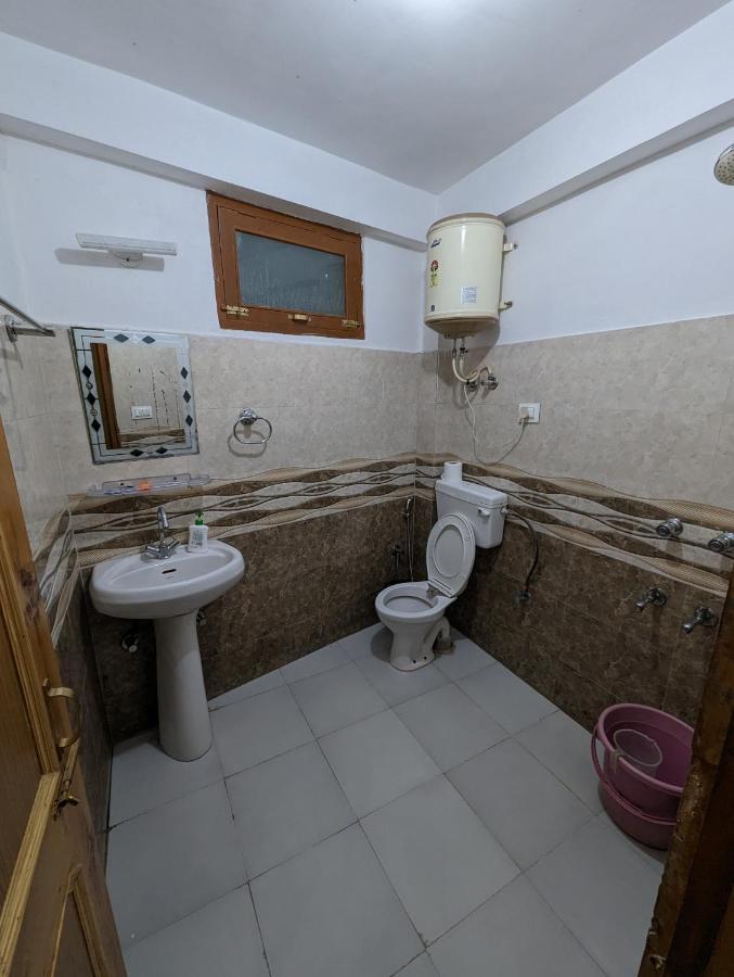 Attic Monkey Cafe & Rooms Manali  Luaran gambar