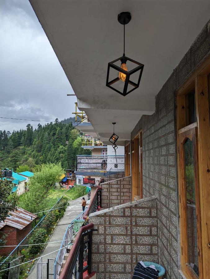 Attic Monkey Cafe & Rooms Manali  Luaran gambar