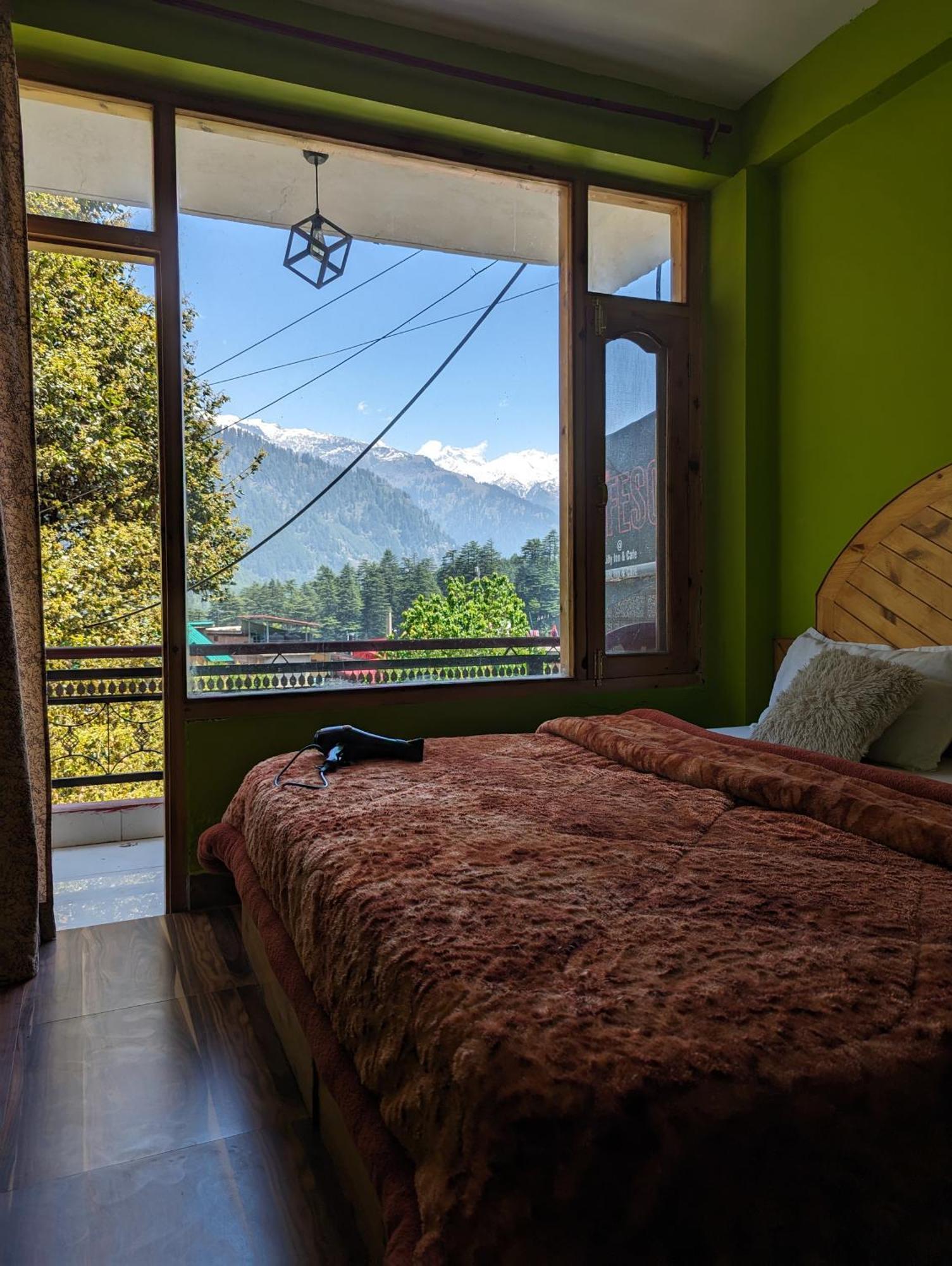 Attic Monkey Cafe & Rooms Manali  Luaran gambar